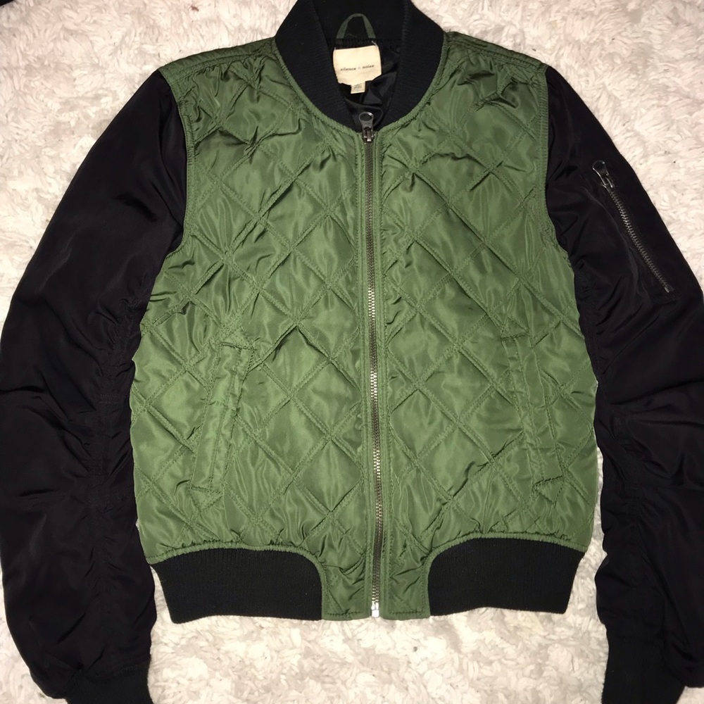 Puffer Jacket - Picture 6 of 8
